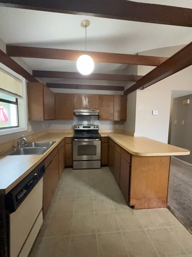 Foto del edificio - 117 Village Cir