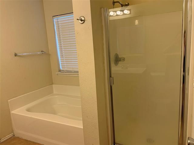 Building Photo - 10141 Chapel Rock Dr