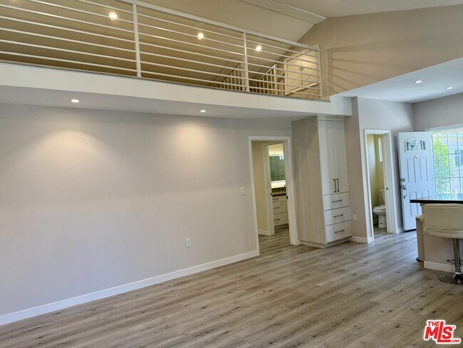 Foto del edificio - 716 South St