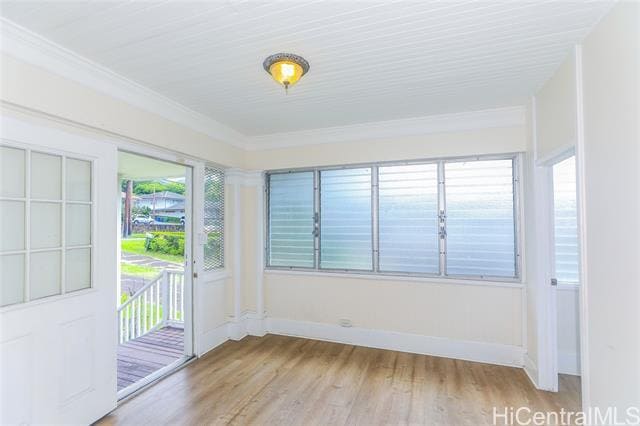 Building Photo - 2451 E Manoa Rd