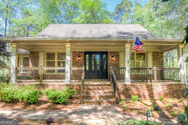 Foto del edificio - 290 Ginger Cake Rd