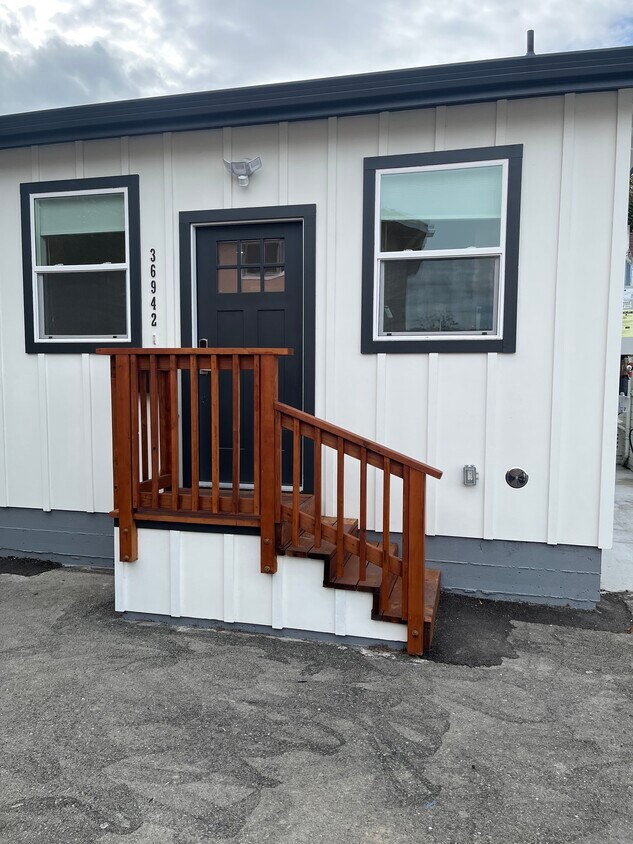 Foto principal - 36942 Olive St