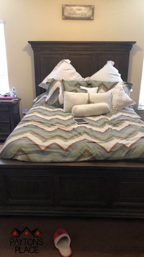 Primary Photo - Spacious 2 Bedroom Condo with Parking in G...