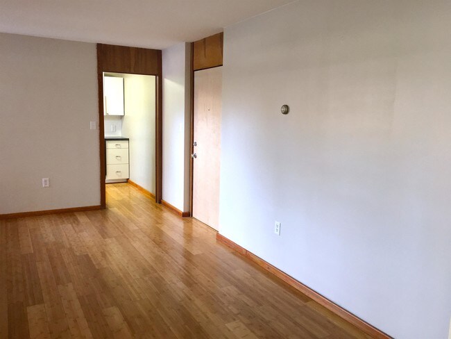 Foto del edificio - 2119 Bayliss St