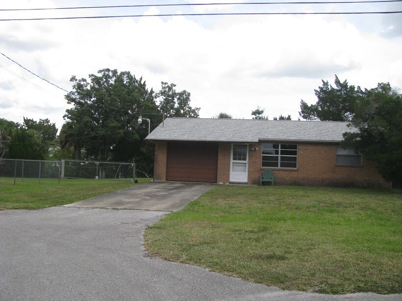 Foto principal - 14830 Atlantic Ave