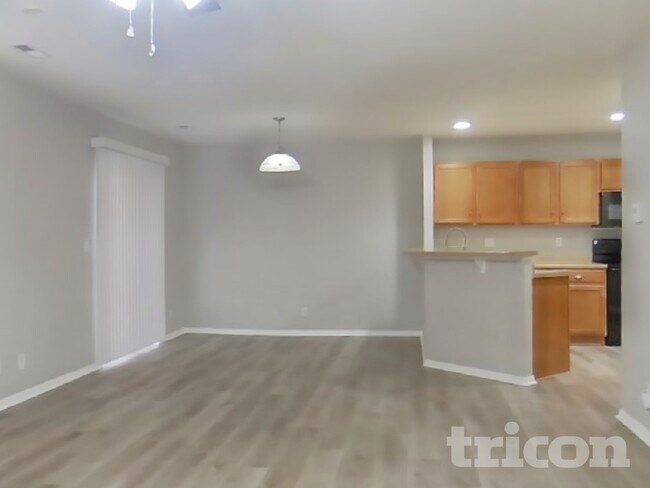 Building Photo - 6275 Wescroft Ave