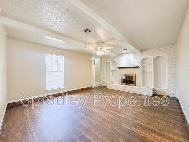 Building Photo - 1803 Forest Trail