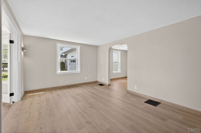 Foto del edificio - 423 Wendell Terrace