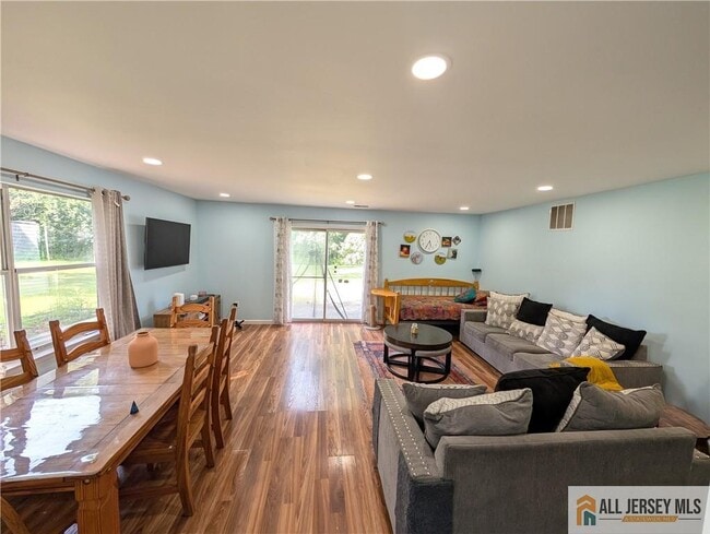 Building Photo - 89 Wyndmoor Dr