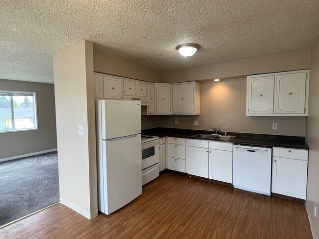 Building Photo - 1909 33rd Ave