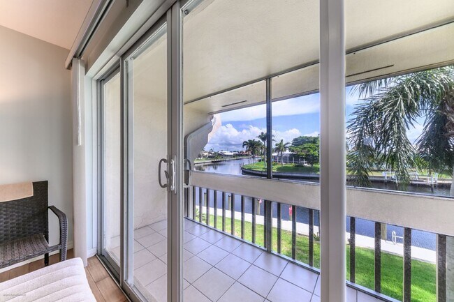Foto del edificio - 1080 Bal Harbor Blvd