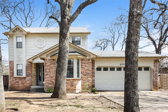 Foto del edificio - 6001 Farmingdale Dr