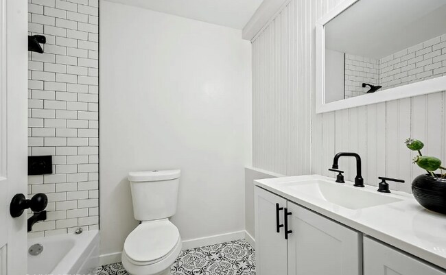 Foto del edificio - 832 W Oakdale Ave