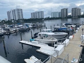 Building Photo - 18061 Biscayne Blvd