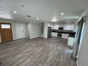 Building Photo - 15745 Hayland St