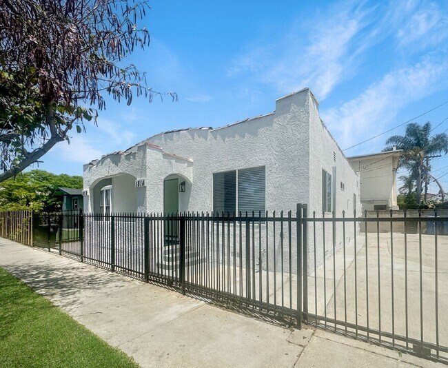 Foto del edificio - 1814 S Longwood Ave