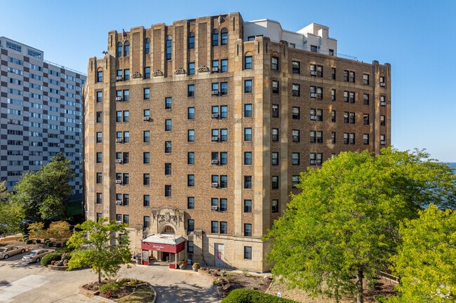 Building Photo - Lake Shore Towers