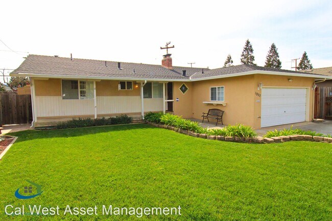 Building Photo - 3 br, 2 bath House - 1952 Rosswood Drive