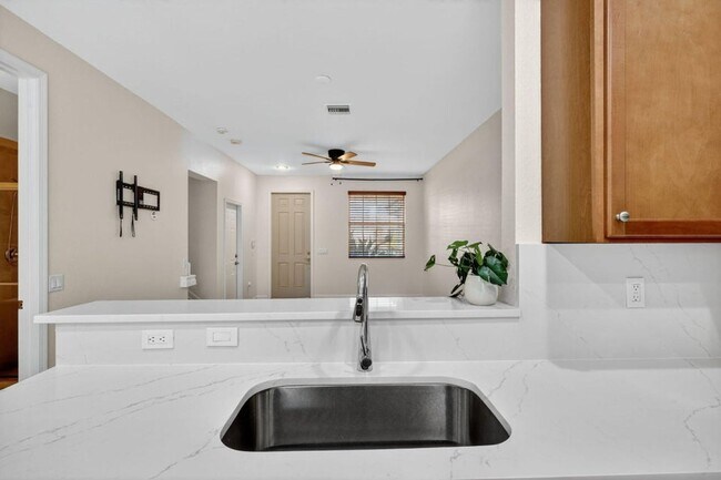 Building Photo - 7458 Sarentino Ln