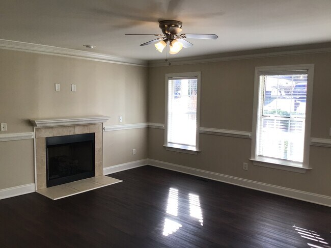 Foto del edificio - 1245 Beaverton Trail