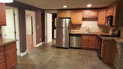 C001 Kitchen - 1930 Aldrich Ave S