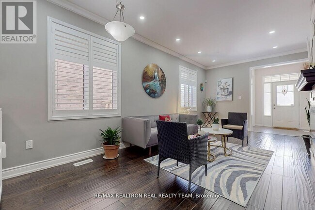 Photo du bâtiment - 3 Gibbs Rd