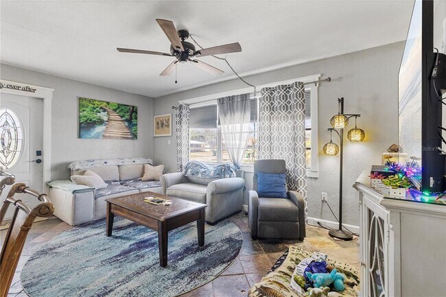 Foto del edificio - 21322 Austin Ave