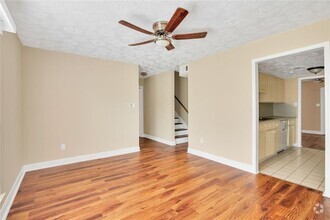 Building Photo - 9052 Wilcrest Dr