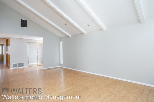 Building Photo - 4 br, 2 bath House - 337 Spruce Street