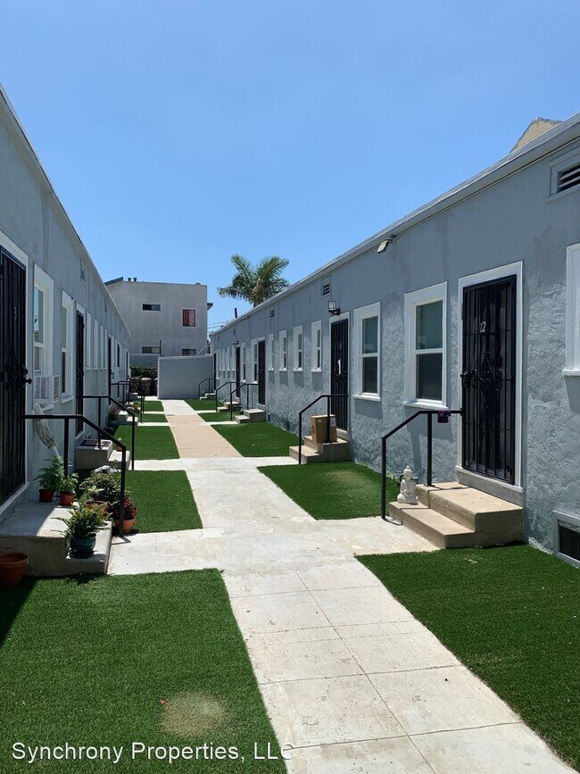 Foto del edificio - 326 E 8th St