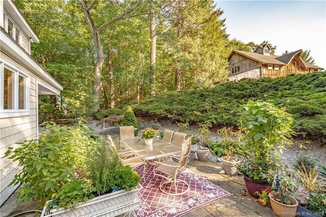 Foto del edificio - 166 Old Colchester Rd