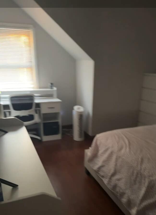 Building Photo - 67 Country Village Rd