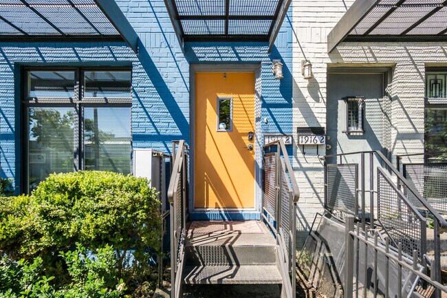 Front door - 1914 4th St NE