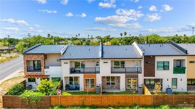 Building Photo - 914 S Bicentennial Blvd