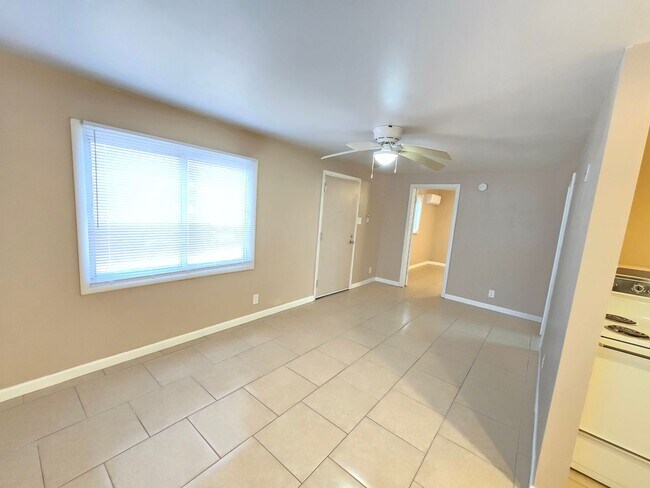 Foto del edificio - 1007 N Scovel St