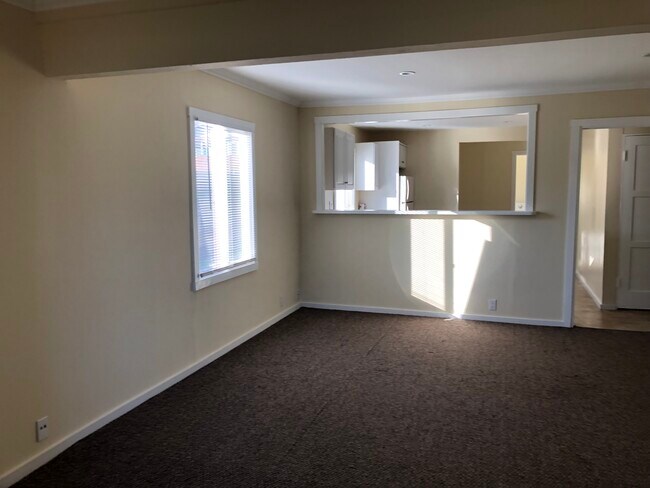 Living room - 5600 W 79th St