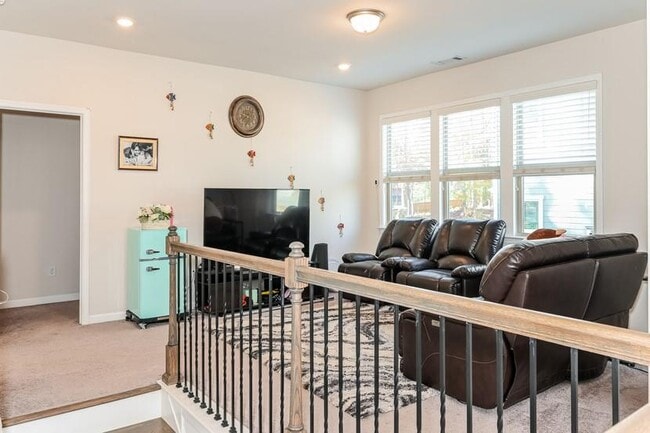 Foto del edificio - 4245 Grandview Pointe Wy