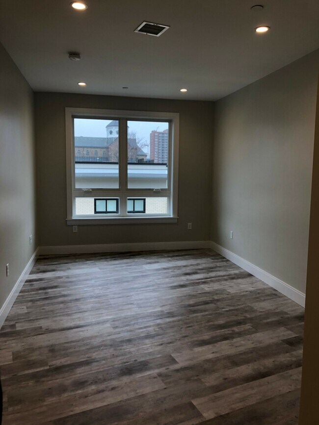 Building Photo - 1449 Tremont St
