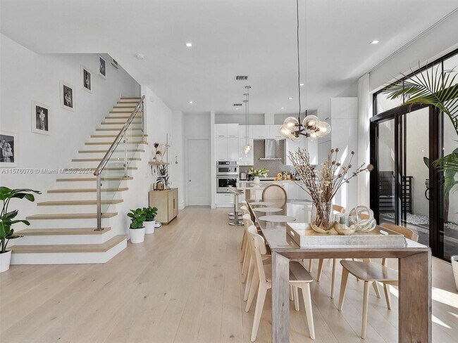 Foto del edificio - 4440 NW 80th Ave