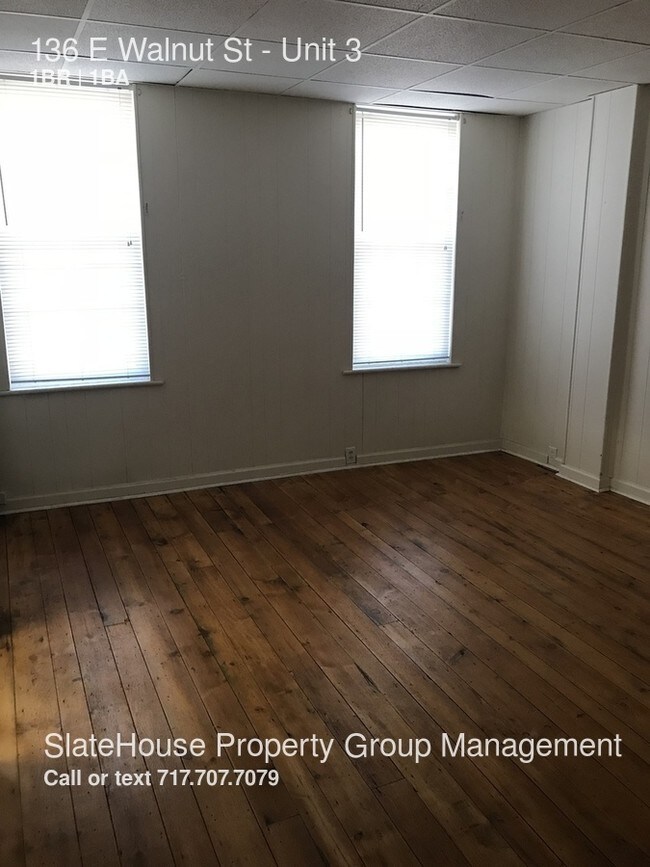 Foto del edificio - 136 E Walnut St