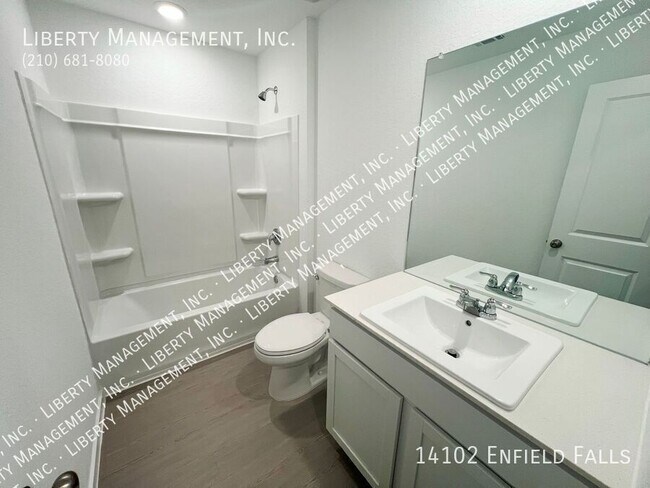 Foto del edificio - 14102 Enfield Fls