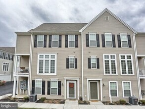 Building Photo - 3013 Meridian Cmns