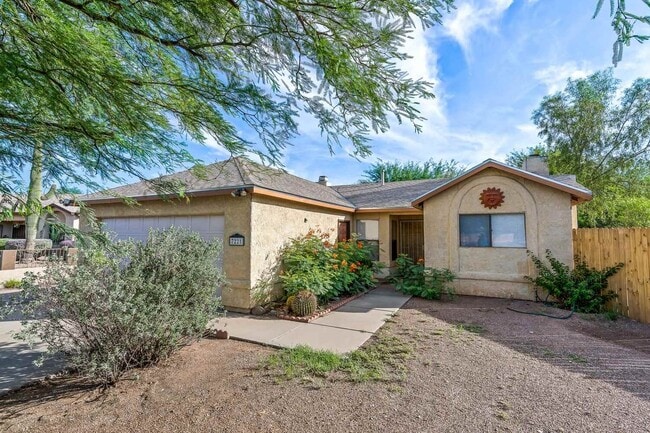 Building Photo - 7221 S Camino Alegre