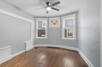 Building Photo - 217 Emming St