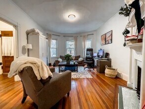 Building Photo - 287 Chestnut Ave