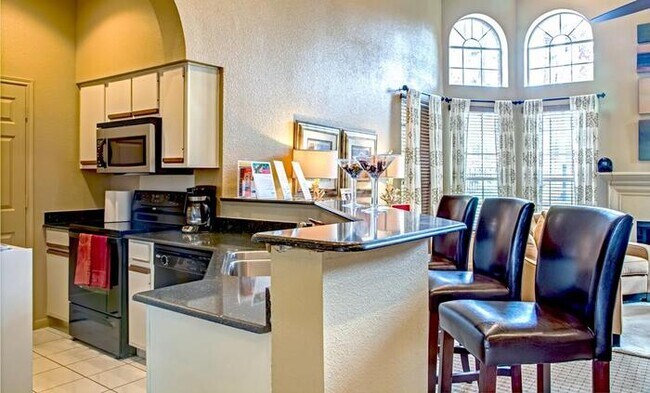 Foto del edificio - 2380 Bering Dr