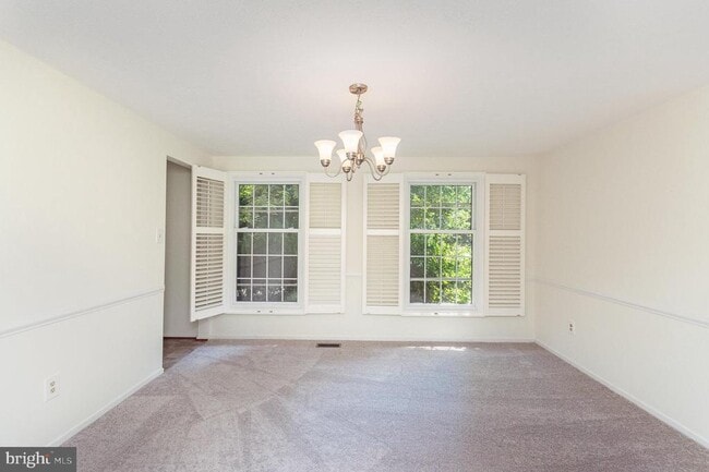 Building Photo - 7690 Middle Valley Dr