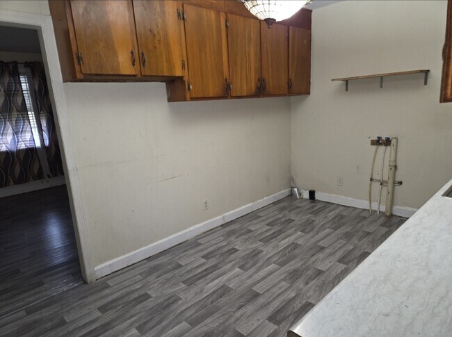 Foto del edificio - 3271 Millerfield Rd