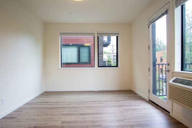 Foto del edificio - 6015 S Virginia Ave