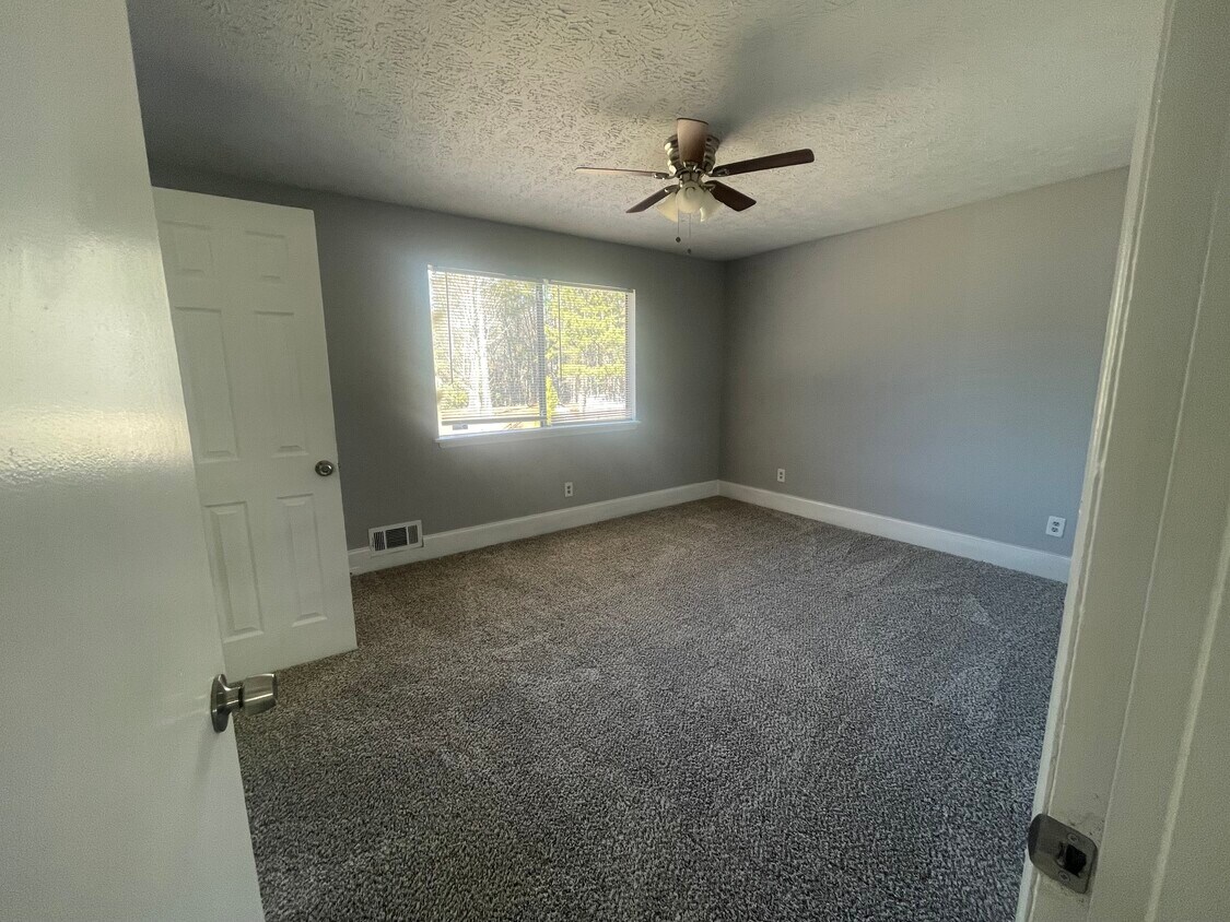 7045 Winkfield Plz, Atlanta, GA 30349 House for Rent in Atlanta, GA